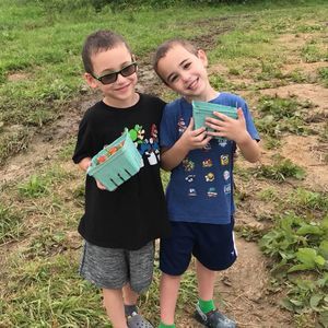 Meet your Posher, Lory